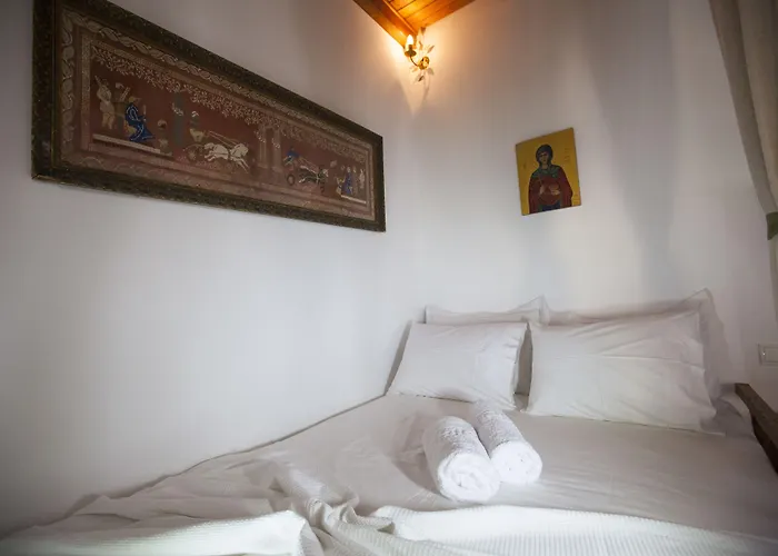 Arch בית נופש *