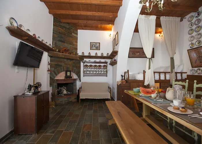 Arch בית נופש *